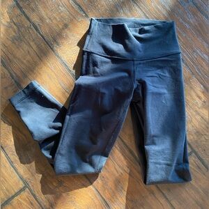 Black Lululemon leggings. Size 4.